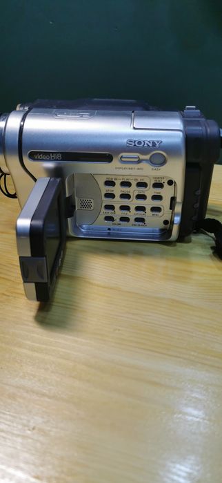 Продам видио камеру Sony