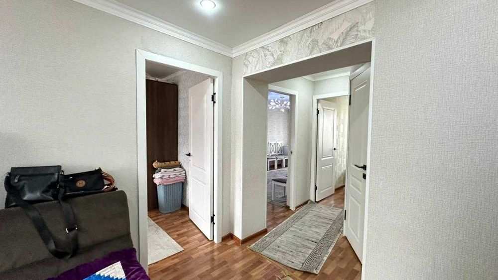 продам 4 ком в центре Айым