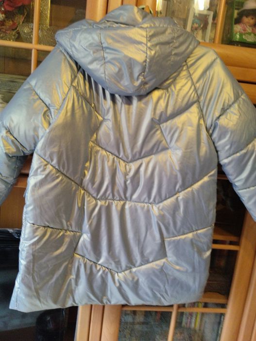 Лёгкая, теплая, недорогая.