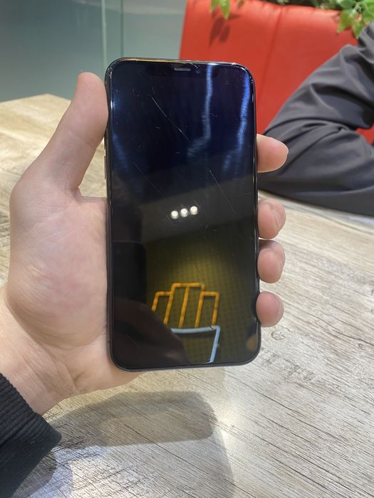 Iphone 11 pro 64gb sotiladi