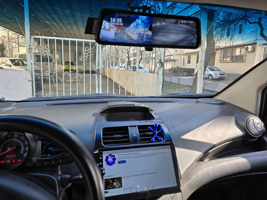 Спарк в отличном состоянии хорошие руки