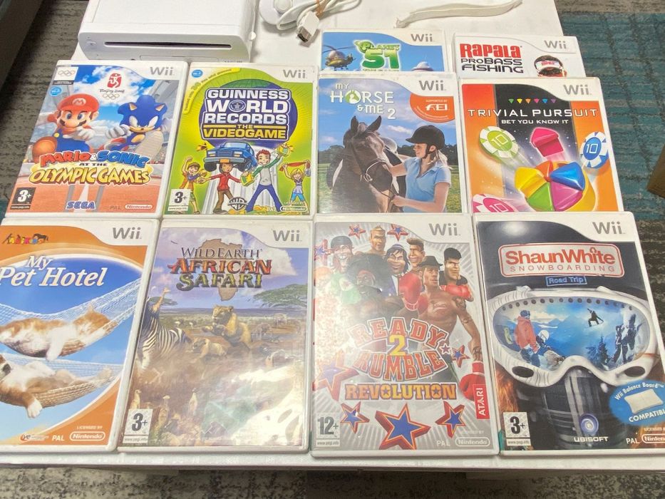 Consola Wii U de 8 GB + 10 Jocuri+ Maneta.