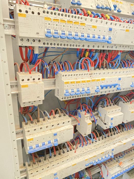 Vand tablouri electrice de metal