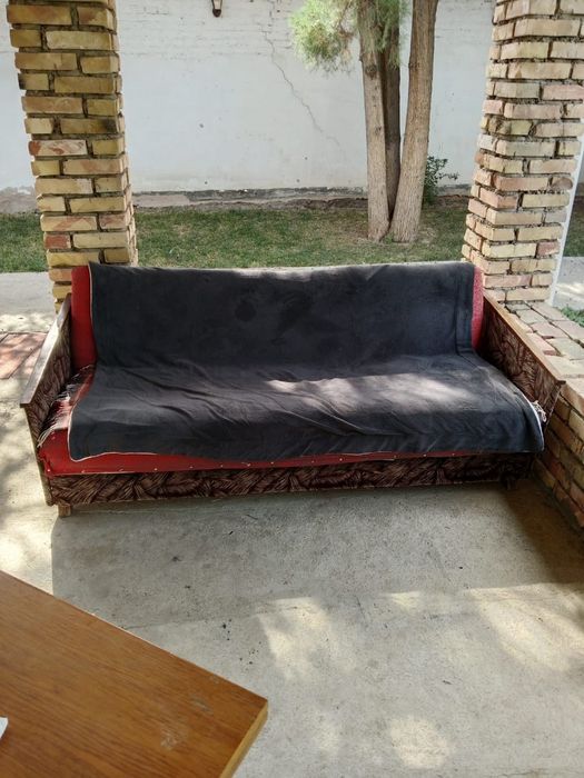 Диван раскладной.