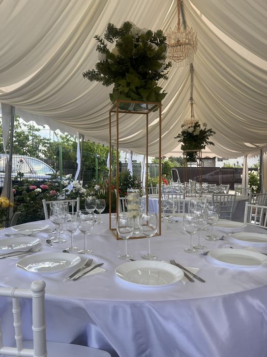 Cort Evenimente Complet Echipat Ideal pentru Evenimente In Aer Liber
