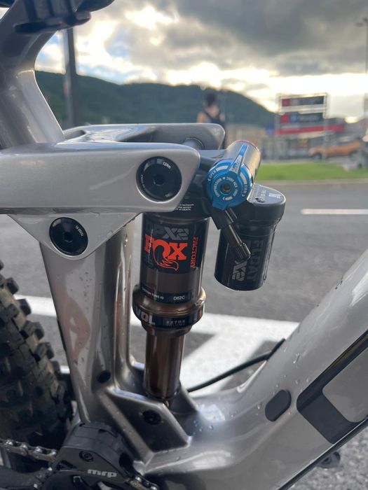 Bicicleta carbon mountainbike CUBE