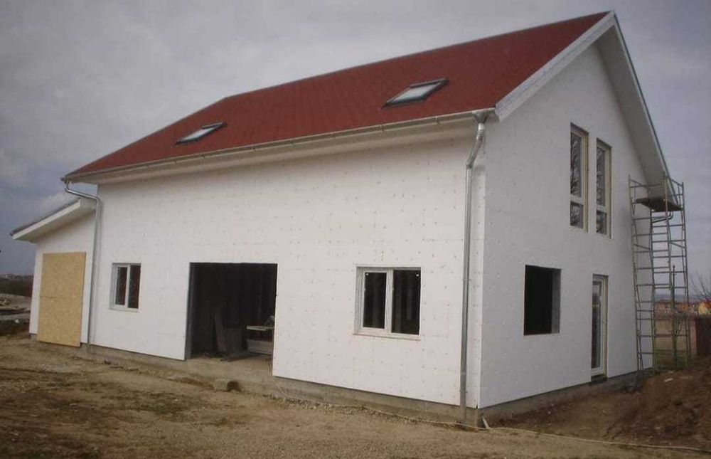 Vand casa modulara pe structura metalica 9m x 9m