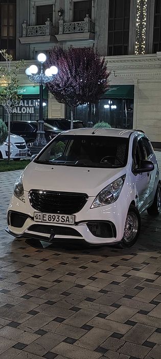 Срочно продаю передний бампер AMG дизайн