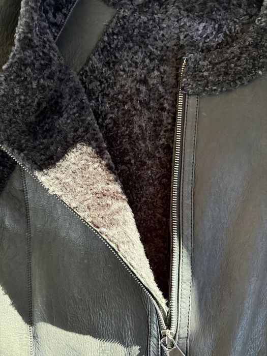 Продам короткую дубленку