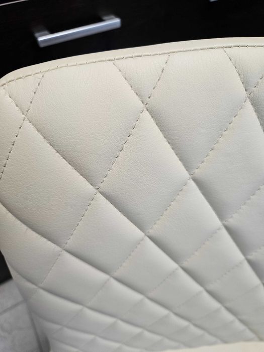 Трапезни  Столове Monza от еко кожа