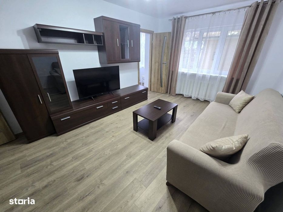 Prima inchiriere! Apartament renovat de 3 camere, COPOU-UAIC