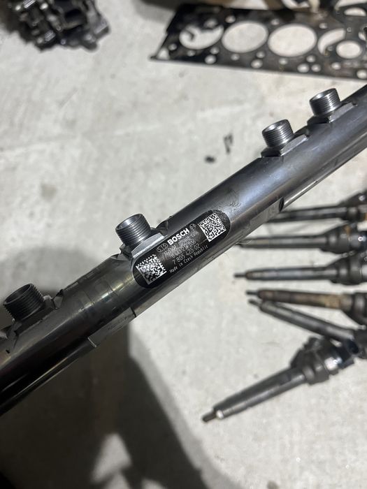 Дюзи помпа бмв/bmw f10 f11 f30 f15 f16 бмв помпа дюзи рейл ф10 ф15 ф30