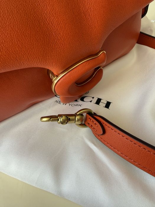 Дамска чанта Coach
