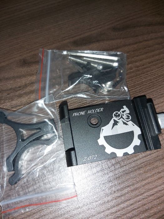 стойка / държач за телефон