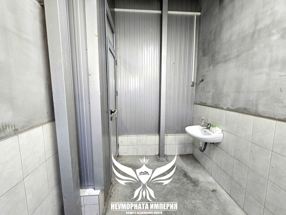 Дава се под наем Склад в Асеновград - 250 кв.м за 700 € - Снимка #12