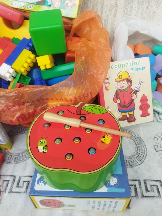 Развивающие игрушки