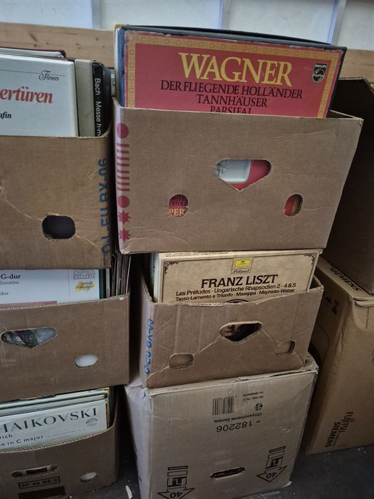 Vând Lot 300lp Discuri Vinil colectie muzica clasica Artiști celebrii