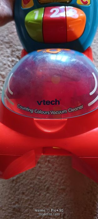 Детска играчка прахосмукачка