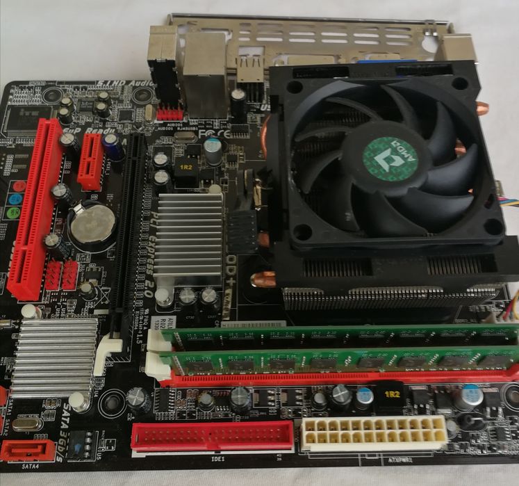 Дъно Biostar A960D+  CPU AMD FX4130 16GB RAM