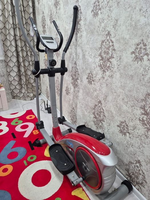 Продаётся тренажёр-лыжи