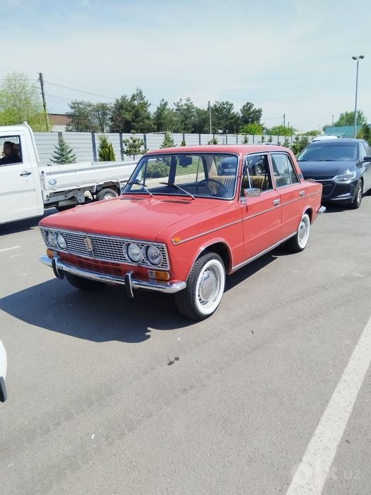 Vaz 2103   Sotiladi
