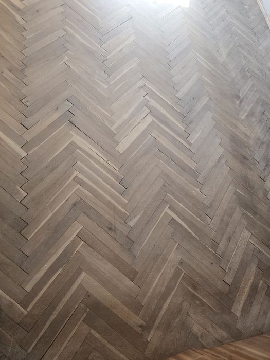 Естествен дъбов паркет, много запазен