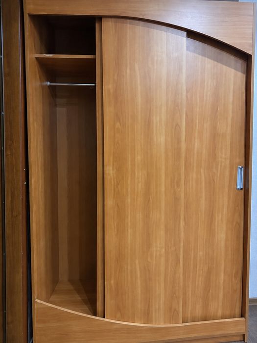 Продам шкаф-купе б/у в хорошем состоянии