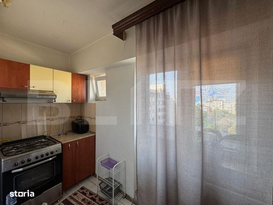 Apartament 4 camere, 105 mp, parcare, zona A.I Cuza