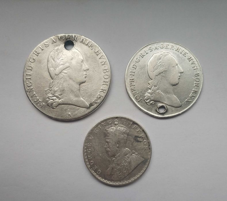 Лот 3 сребърни големи монети , (54.8 гр.)  кроненталер половин талер и рупия - като материал