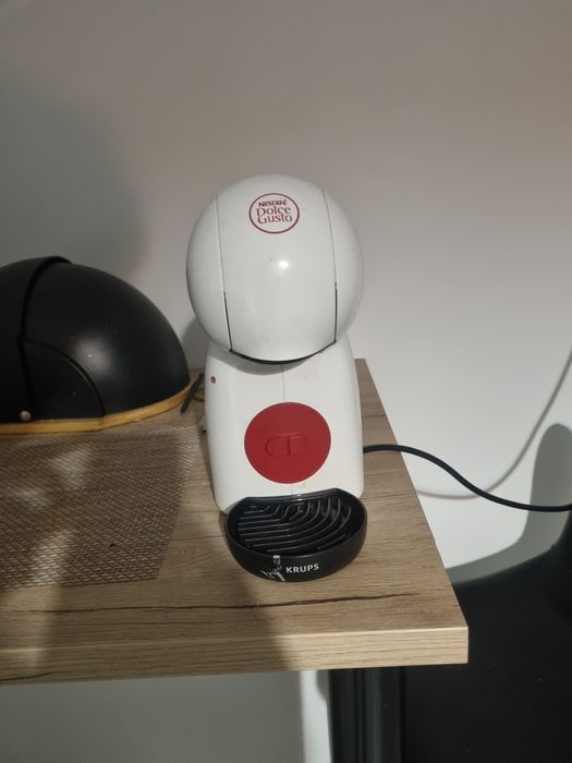 Esspresor cu capsule Nescafe Dolce Gusto