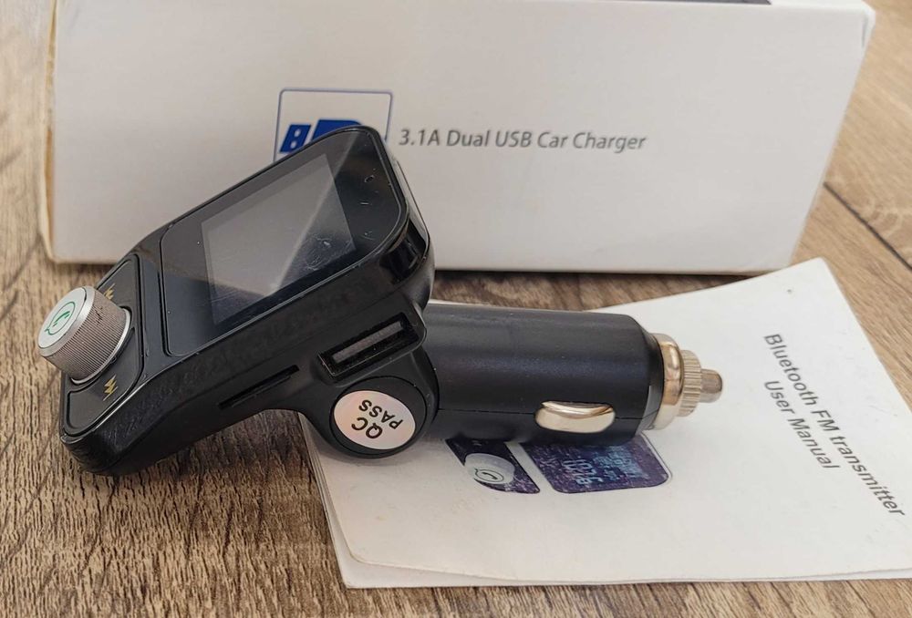 FM трансмиттер с поддержкой Bluetooth