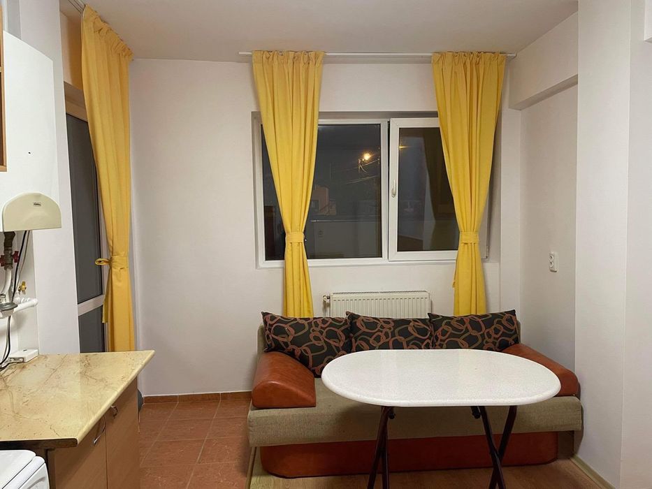 Inchiriez apartament cu o camera