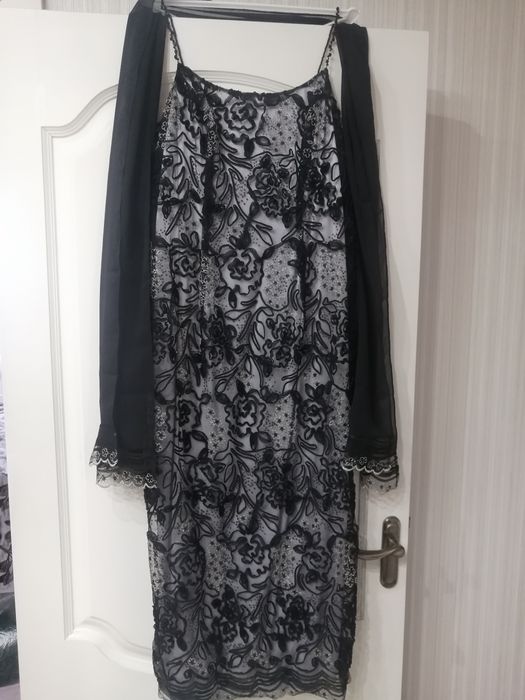 Вечернее нарядное платье