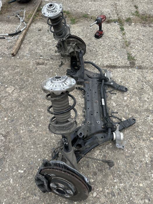 Punte / Amortizoare / Fuzete BMW Seria 1 F40, Seria 2 F44