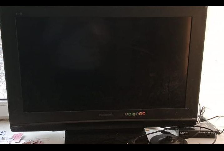 Телевизор Panasonic продам с отау тв кабельем
