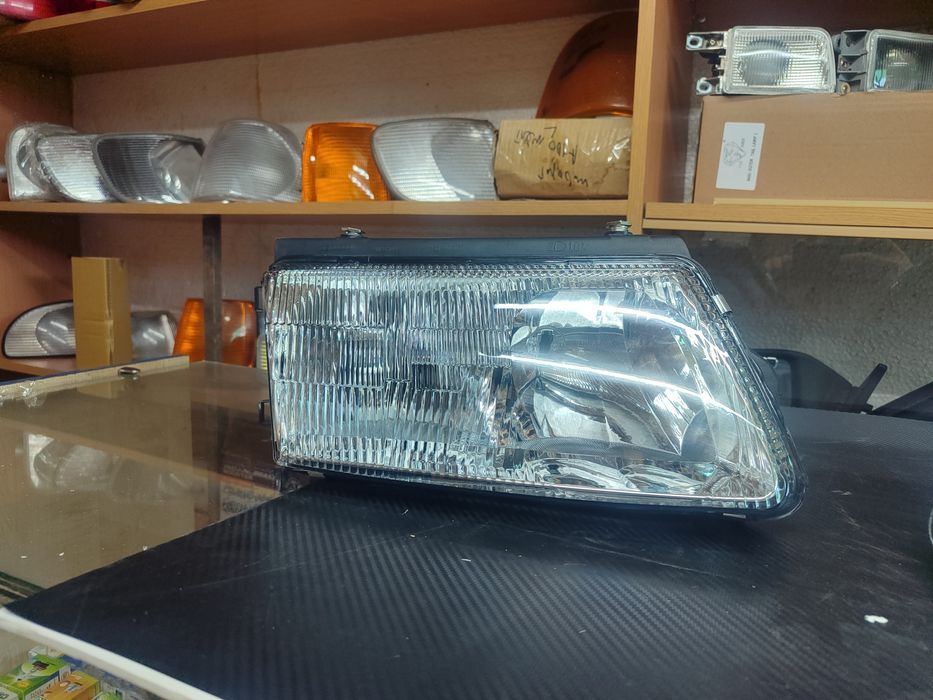 Фары на пассат Б5