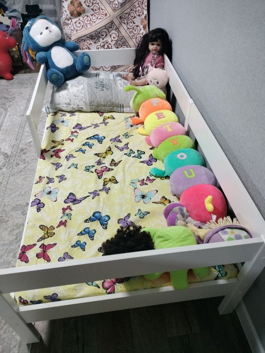 Продам детскую кроватку