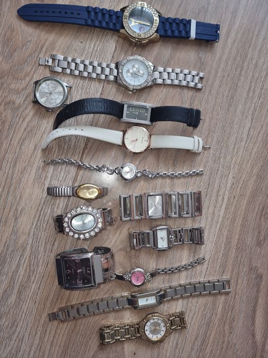 Часовници за ремонт или за части