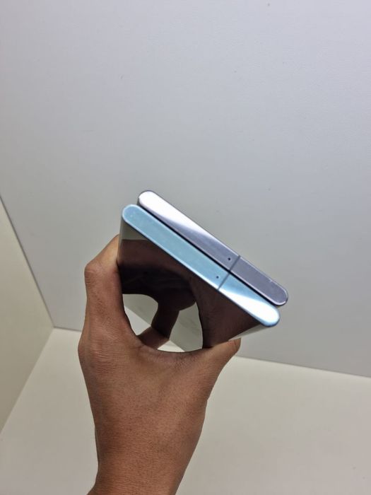 Samsung galaxy s22 ultra 5G 12/256gb holati 10/9