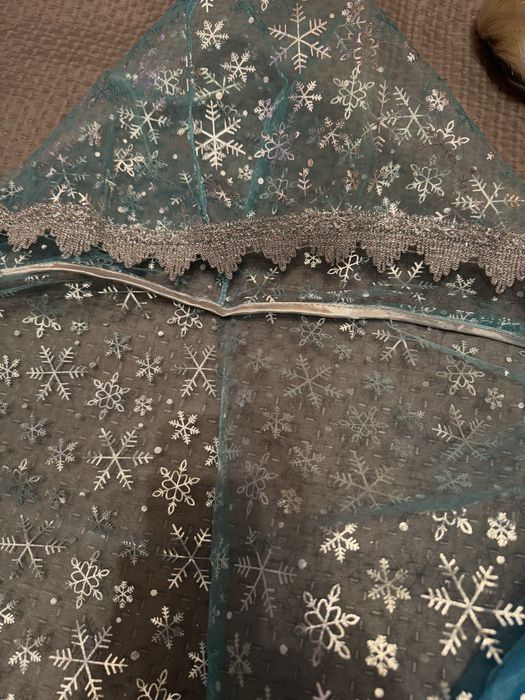 Продам костюм Эьзы