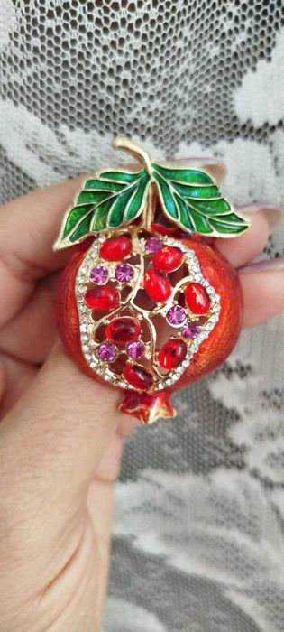 Брошь отличного качества
