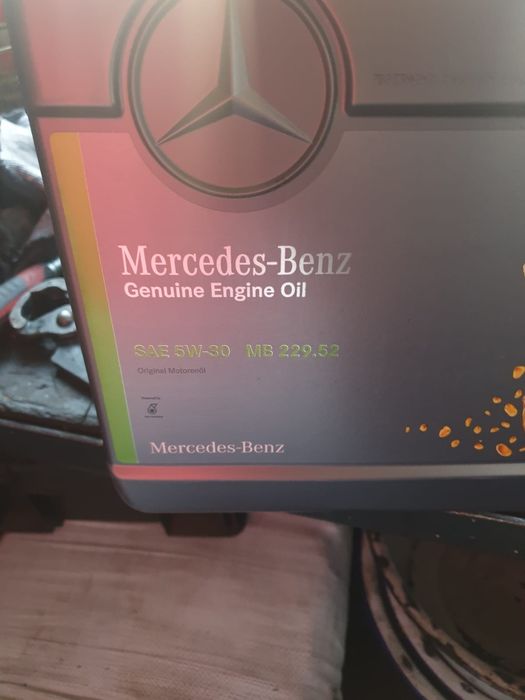Vând schimb Mercedes-Benz