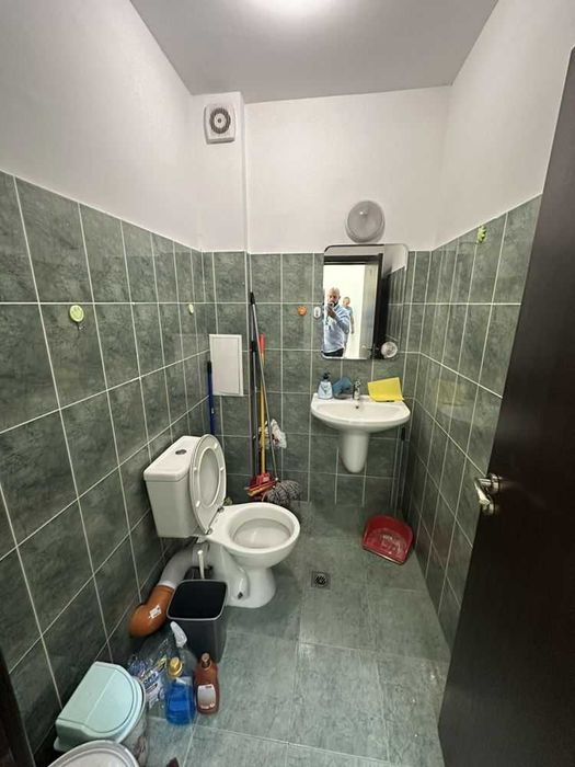 Дава се под наем Магазин в Пловдив, Тракия - 130 кв.м за 1300 € - Снимка #4