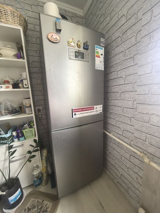 Продам холодильник LG
