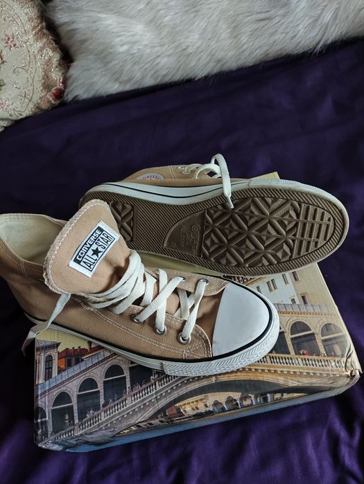 Продам кеды в хорошем состоянии