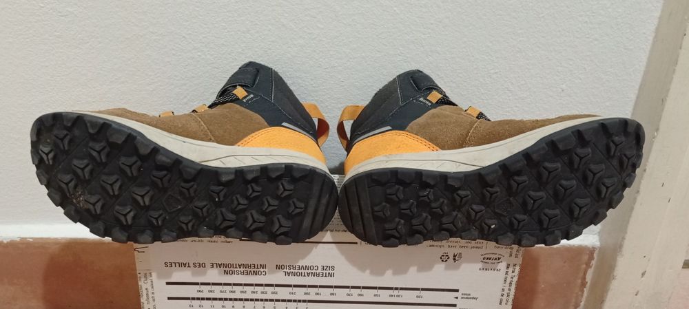 Детски непромокаеми кожени обувки Quechua, 31 номер