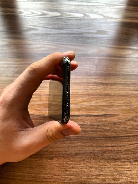 IPhone x  64 Bideal  mazza qib tutiasila