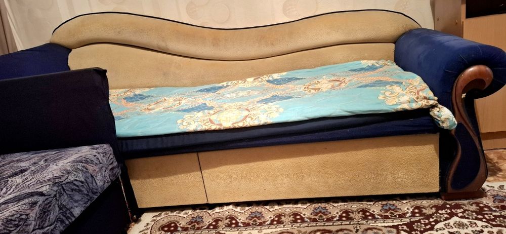 Отдам даром диван