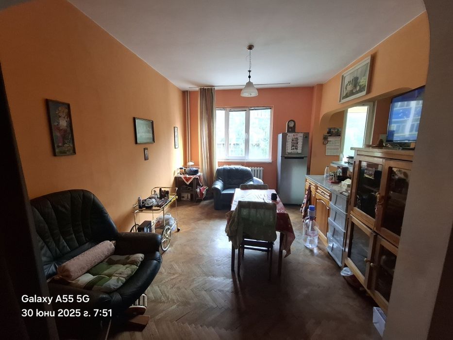 Продава се Тристаен апартамент в Шумен, Пазара - 75 кв.м за 1632 €/кв.м - Снимка #11