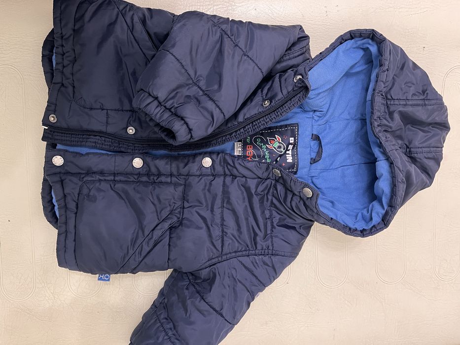 Продам комбинезоны 80-86 размер.